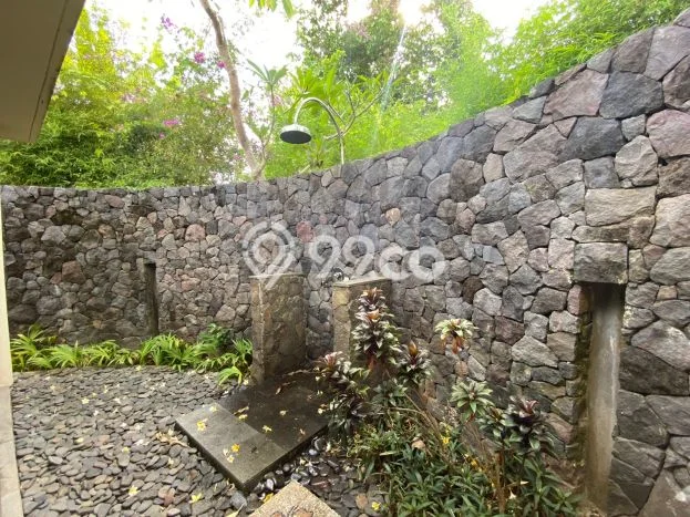 DIJUAL! Vila Kawasan , Luas 5200m2m², Lokasi Premium DIJUAL! Vila Kawasan , Luas 5200m2m², Lokasi Premium
