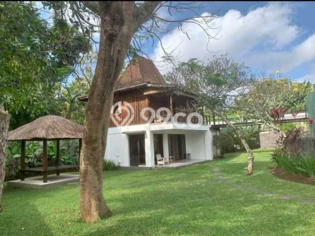 HARGA MENARIK! Vila Kawasan , Area 2060m2m², Kawasan Tenang dan aman HARGA MENARIK! Vila Kawasan , Area 2060m2m², Kawasan Tenang dan aman