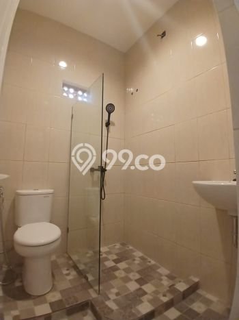 For Sale! Luxury House LT 250m2 Desain Modern di Mumbul For Sale! Luxury House LT 250m2 Desain Modern di Mumbul