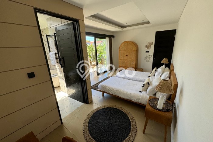 For Sale Vila Kawasan , Luas 460m2m², Lokasi Strategis For Sale Vila Kawasan , Luas 460m2m², Lokasi Strategis