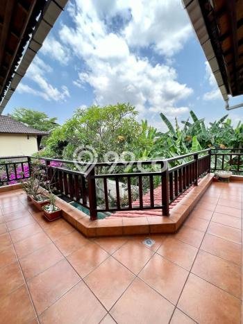 Vila di , Ukuran 395m2m², Dekat ke berbagai fasilitas umum Vila di , Ukuran 395m2m², Dekat ke berbagai fasilitas umum