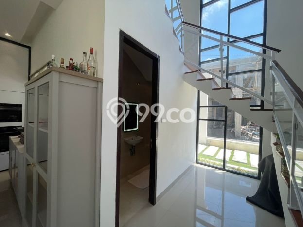 FOR SALE! Vila Kawasan Ungasan, Area 285m², Akses ke Fasilitas Umum FOR SALE! Vila Kawasan Ungasan, Area 285m², Akses ke Fasilitas Umum