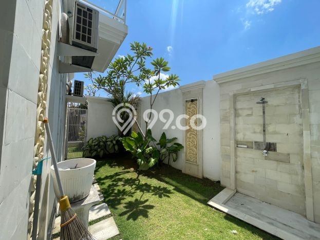 FOR SALE! Vila Kawasan Ungasan, Area 285m², Akses ke Fasilitas Umum FOR SALE! Vila Kawasan Ungasan, Area 285m², Akses ke Fasilitas Umum