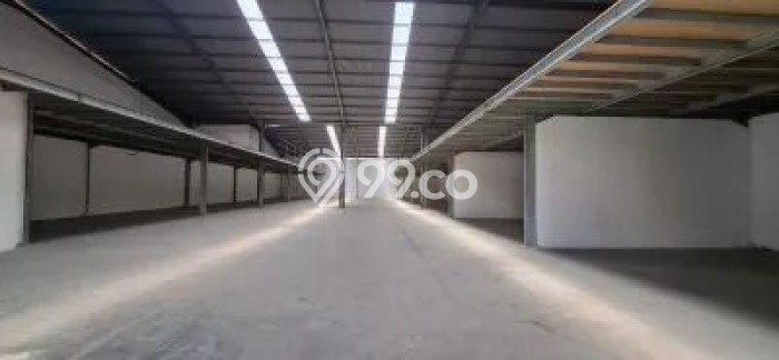 Gudang Disewa di Bandung dengan LB 1100m2 Area Komersial Ramai Gudang Disewa di Bandung dengan LB 1100m2 Area Komersial Ramai