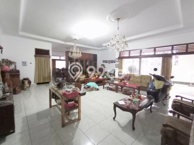 Rumah Elit LB 300m2 Siap Pakai Desain Elegan di BKR, Bandung Rumah Elit LB 300m2 Siap Pakai Desain Elegan di BKR, Bandung