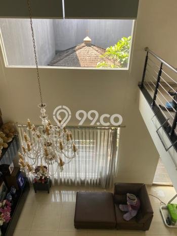 Rumah Luxury Modern Tanpa Renovasi di Singgasana Bandung Rumah Luxury Modern Tanpa Renovasi di Singgasana Bandung