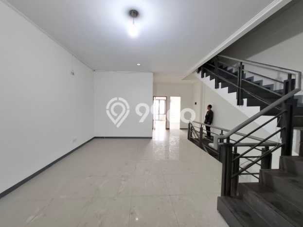 Disewakan Ruko di Kawasan Ramai BKR Luas 180m2 Disewakan Ruko di Kawasan Ramai BKR Luas 180m2
