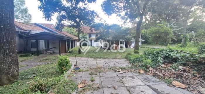 Komersial Disewa di Bandung dengan LB 300m2 Area Komersial Ramai Komersial Disewa di Bandung dengan LB 300m2 Area Komersial Ramai