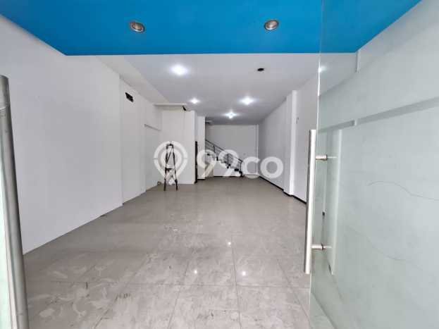 Disewakan Ruko di Kawasan Ramai BKR Luas 180m2 Disewakan Ruko di Kawasan Ramai BKR Luas 180m2