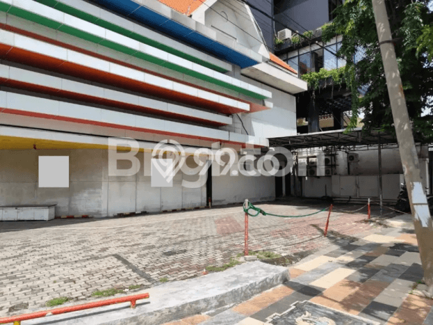 Ruko Premium di , Luas 985m2m², Jalan Utama, Tingkat Keramaian Tinggi Ruko Premium di , Luas 985m2m², Jalan Utama, Tingkat Keramaian Tinggi