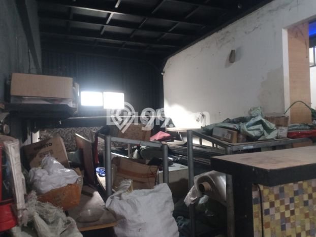Jual Gudang Area Bisnis Kawasan Benowo, Luas 350m2m², Jalan Utama Jual Gudang Area Bisnis Kawasan Benowo, Luas 350m2m², Jalan Utama
