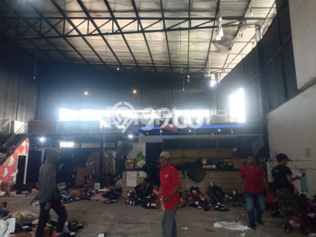 Jual Gudang Area Bisnis Kawasan Benowo, Luas 350m2m², Jalan Utama Jual Gudang Area Bisnis Kawasan Benowo, Luas 350m2m², Jalan Utama