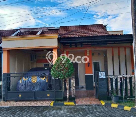 Dijual Cepat Rumah Bagus Siap Huni LB 150m2 di Balikpapan Selatan, Balikpapan Dijual Cepat Rumah Bagus Siap Huni LB 150m2 di Balikpapan Selatan, Balikpapan