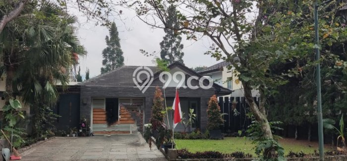 Ready to Use! Premium House LT 435m2 Desain Modern di Dago Ready to Use! Premium House LT 435m2 Desain Modern di Dago