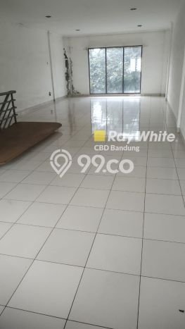 Unit Ruko Dijual di Bandung LT 100m2 & LB 204m2 Unit Ruko Dijual di Bandung LT 100m2 & LB 204m2