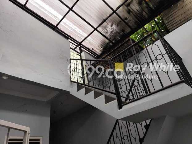 Dijual Hunian Rumah Terawat 4 Kamar di Soekarno Hatta, Bandung Dijual Hunian Rumah Terawat 4 Kamar di Soekarno Hatta, Bandung