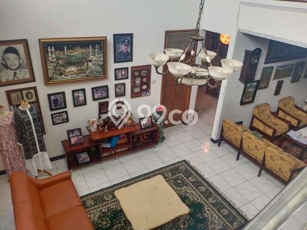 Ready to Use! Luxury House LT 460m2 Desain Elegan di Cigadung Ready to Use! Luxury House LT 460m2 Desain Elegan di Cigadung