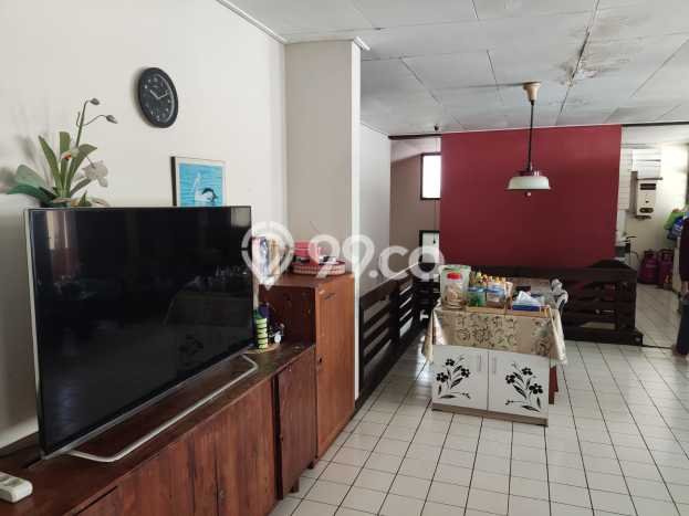 For Sale! Luxury House LT 362m2 Desain Elegan di Setra Sari For Sale! Luxury House LT 362m2 Desain Elegan di Setra Sari