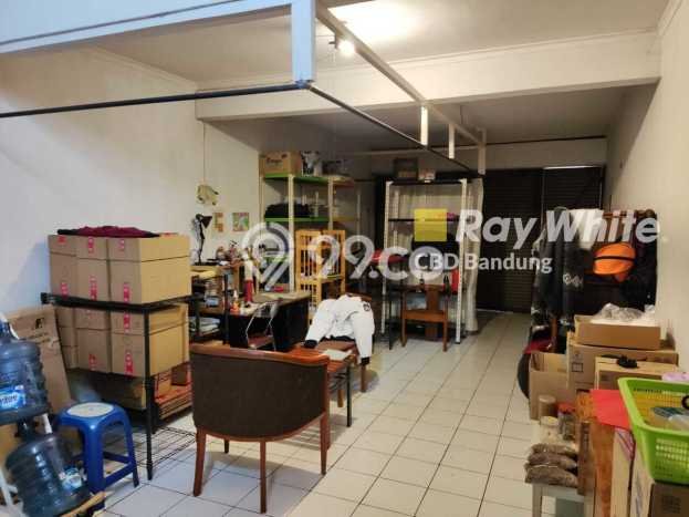 Dijual Rumah Premium dengan Fasilitas Sekitar Lengkap di Coblong, Bandung Dijual Rumah Premium dengan Fasilitas Sekitar Lengkap di Coblong, Bandung