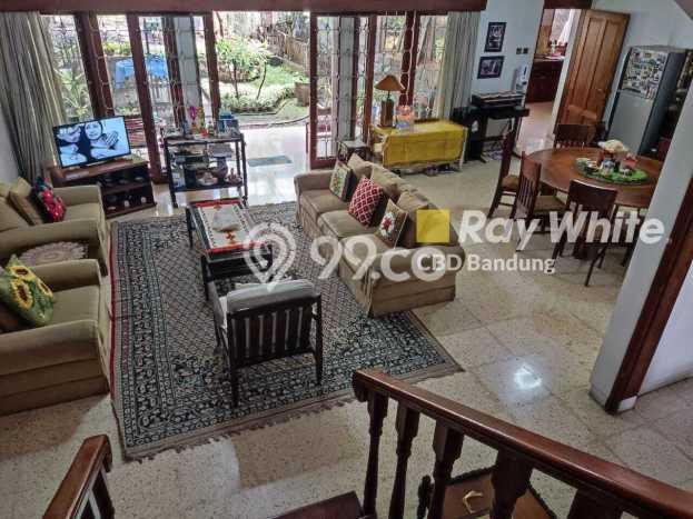 Dijual Rumah Premium dengan Fasilitas Sekitar Lengkap di Coblong, Bandung Dijual Rumah Premium dengan Fasilitas Sekitar Lengkap di Coblong, Bandung