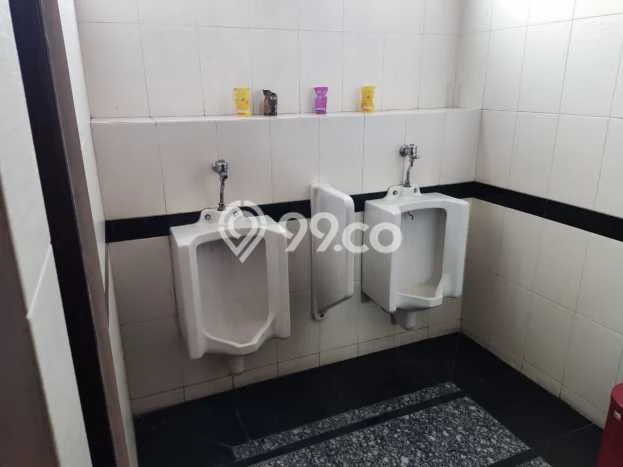Disewakan Ruko di Kawasan Ramai Supratman Luas 384m2 Disewakan Ruko di Kawasan Ramai Supratman Luas 384m2