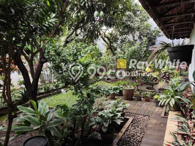 Dijual Rumah Premium dengan Fasilitas Sekitar Lengkap di Coblong, Bandung Dijual Rumah Premium dengan Fasilitas Sekitar Lengkap di Coblong, Bandung