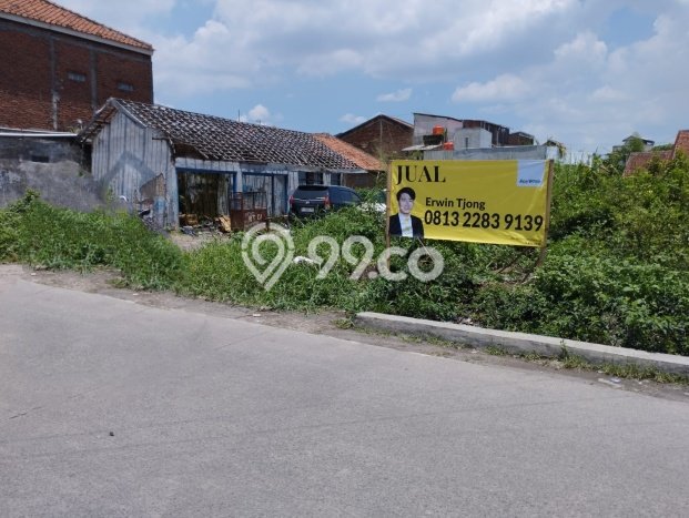 PRIME LOCATION! Tanah di , Luas 812m2m², Ideal untuk Investasi PRIME LOCATION! Tanah di , Luas 812m2m², Ideal untuk Investasi