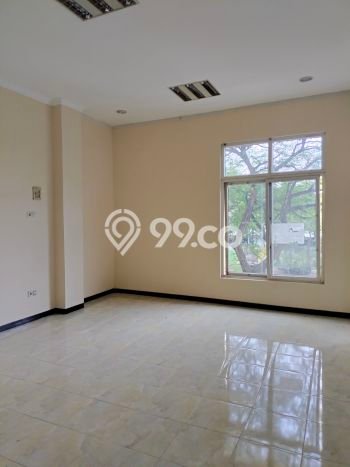 Ruko Dijual di Prime Area Surabaya Luas 200m2 Ruko Dijual di Prime Area Surabaya Luas 200m2