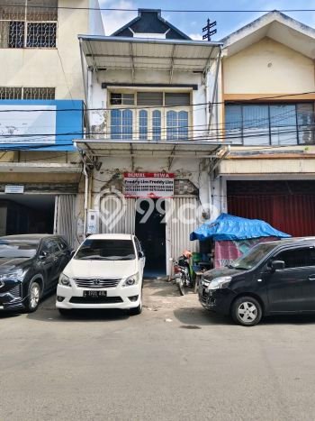 Unit Ruko Dijual di Surabaya LT 123m2 & LB 300m2 Unit Ruko Dijual di Surabaya LT 123m2 & LB 300m2