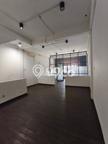 Ruko Dijual di Prime Area Surabaya Luas 200m2 Ruko Dijual di Prime Area Surabaya Luas 200m2
