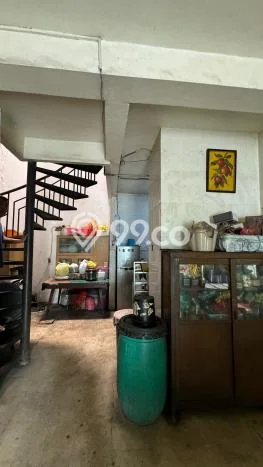 Area Ramai! Ruko Dijual di Simokerto untuk Bisnis Luas Bangunan 120m2 Area Ramai! Ruko Dijual di Simokerto untuk Bisnis Luas Bangunan 120m2