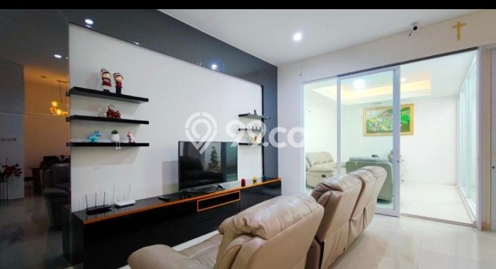 Rumah Luxury Modern Siap Huni di Citraland Surabaya Rumah Luxury Modern Siap Huni di Citraland Surabaya