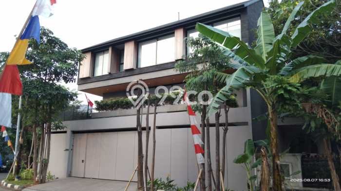 Hunian Elit LB 580m2 Siap Huni Desain Elegan di Permata Buana, Jakarta Barat Hunian Elit LB 580m2 Siap Huni Desain Elegan di Permata Buana, Jakarta Barat
