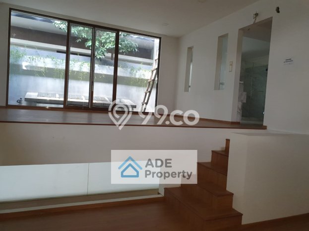 Rumah Luxury Modern Tanpa Renovasi di Permata Buana Jakarta Barat Rumah Luxury Modern Tanpa Renovasi di Permata Buana Jakarta Barat