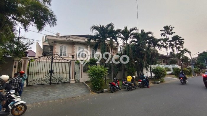 Rumah Luxury Siap Huni di Jakarta Selatan Fasilitas Lengkap Rumah Luxury Siap Huni di Jakarta Selatan Fasilitas Lengkap