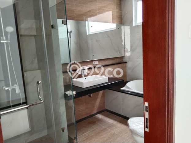 For Sale! Luxury House LT 150m2 Desain Modern di Permata Buana For Sale! Luxury House LT 150m2 Desain Modern di Permata Buana