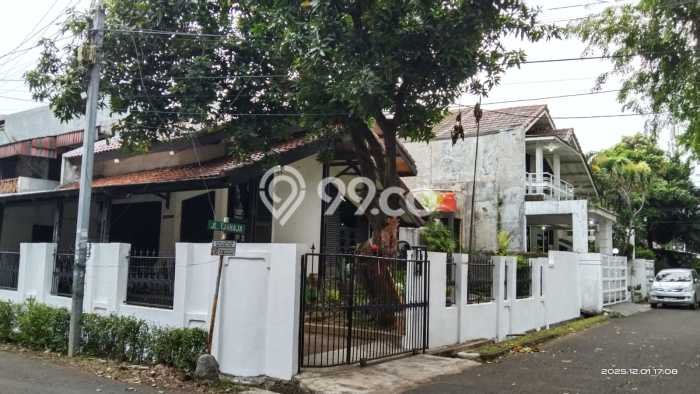 Rumah Elit LB 300m2 Siap Huni Desain Elegan di Puri Indah, Jakarta Barat Rumah Elit LB 300m2 Siap Huni Desain Elegan di Puri Indah, Jakarta Barat