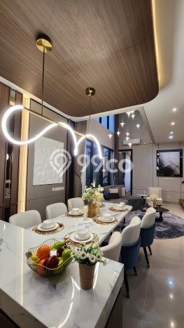 Hunian Mewah LB 230m2 Siap Pakai Desain Elegan di Condong Catur, Sleman Hunian Mewah LB 230m2 Siap Pakai Desain Elegan di Condong Catur, Sleman