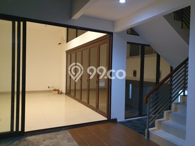 Rumah sewa siap huni 4 KT di Sektor 7-Bintaro, Tangerang Selatan Rumah sewa siap huni 4 KT di Sektor 7-Bintaro, Tangerang Selatan