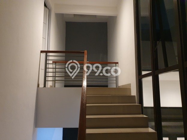 Rumah sewa siap huni 4 KT di Sektor 7-Bintaro, Tangerang Selatan Rumah sewa siap huni 4 KT di Sektor 7-Bintaro, Tangerang Selatan
