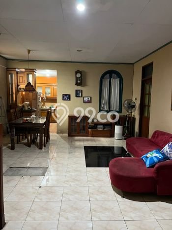 Rumah Minimalis 3 KT di Bintaro Tangerang Selatan Semi Furnished Rumah Minimalis 3 KT di Bintaro Tangerang Selatan Semi Furnished