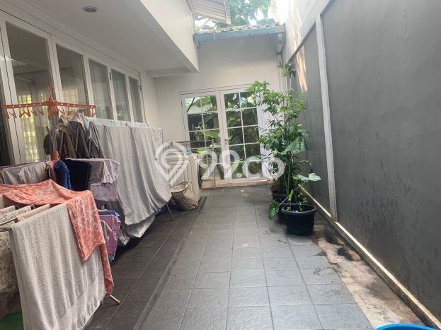 Rumah Elit LB 168m2 Siap Huni Desain Elegan di Sektor 9-Bintaro, Tangerang Selatan Rumah Elit LB 168m2 Siap Huni Desain Elegan di Sektor 9-Bintaro, Tangerang Selatan