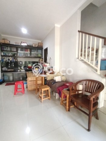 Rumah Minimalis 3 KT di Graha Raya Tangerang Selatan Semi Furnished Rumah Minimalis 3 KT di Graha Raya Tangerang Selatan Semi Furnished