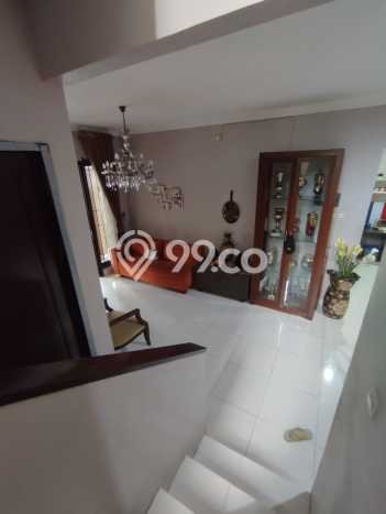 Hunian Elit LB 122m2 Siap Pakai Desain Elegan di Graha Raya, Tangerang Hunian Elit LB 122m2 Siap Pakai Desain Elegan di Graha Raya, Tangerang