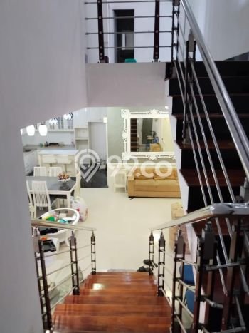 Dijual Rumah Luas Megah Dengan View Eksklusif di Bintaro, Tangerang Selatan Dijual Rumah Luas Megah Dengan View Eksklusif di Bintaro, Tangerang Selatan