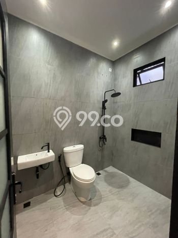 Dijual Rumah Eksklusif 2 KT di Graha Raya, Tangerang Dijual Rumah Eksklusif 2 KT di Graha Raya, Tangerang