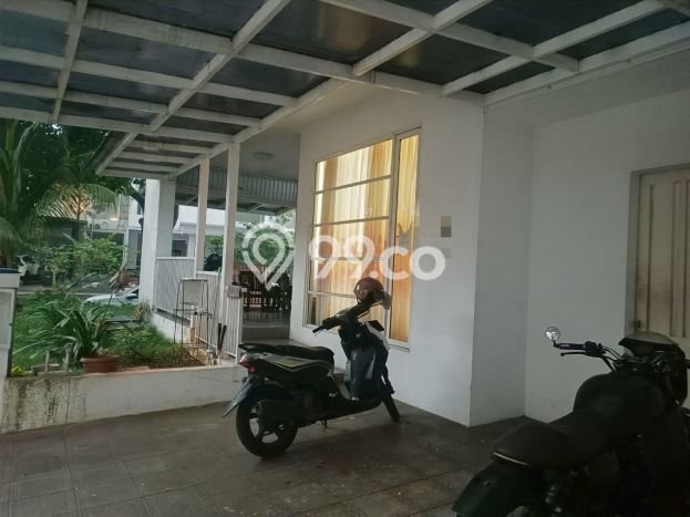 Rumah Luxury Modern Siap Huni di Sektor 7-Bintaro Tangerang Selatan Rumah Luxury Modern Siap Huni di Sektor 7-Bintaro Tangerang Selatan