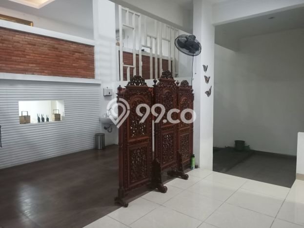 Rumah Luxury Modern Siap Huni di Sektor 7-Bintaro Tangerang Selatan Rumah Luxury Modern Siap Huni di Sektor 7-Bintaro Tangerang Selatan