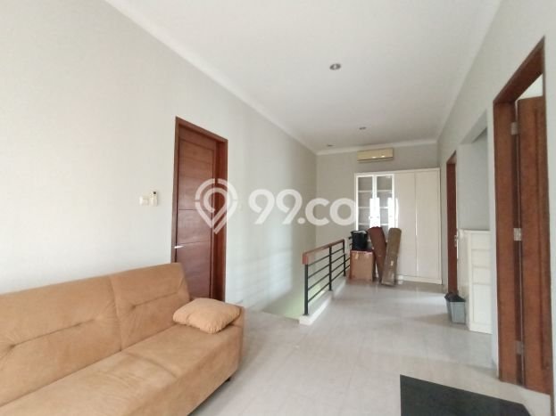 Hunian Eksklusif Siap Huni LT 266m2 di Kebayoran Lama, Jakarta Selatan Hunian Eksklusif Siap Huni LT 266m2 di Kebayoran Lama, Jakarta Selatan