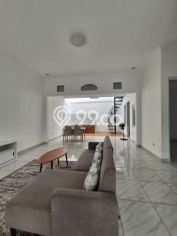 Jual Rumah Eksklusif 3 KT di Graha Raya, Tangerang Selatan Jual Rumah Eksklusif 3 KT di Graha Raya, Tangerang Selatan